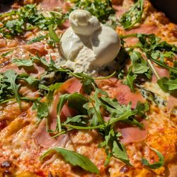 Antica Trattoria - Burrata and prosciutto pizza