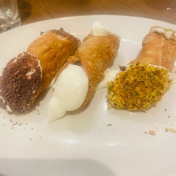 Eataly Boston - Cannolis - Pizza Near Me - Boston, Massachusetts