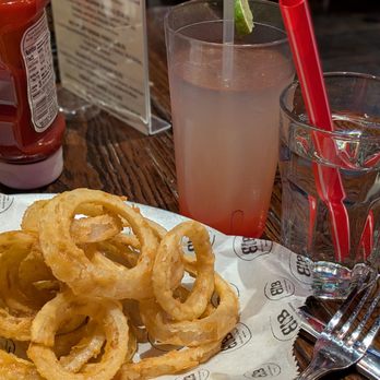Black Iron Burger - Onion rings and strawberry lemonade - Burgers Near Me - New York, New York Black Iron Burger - Onion rings and strawberry lemonade - Burgers Near Me - New York, New York