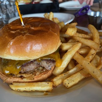 Fond - paniolo burger - Asian Fusion Near Me - Lahaina, Hawaii