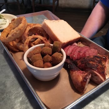 Stubb's Bar-B-Q - 3 meat combo - Barbeque Near Me - Austin, Texas Stubb's Bar-B-Q - 3 meat combo - Barbeque Near Me - Austin, Texas