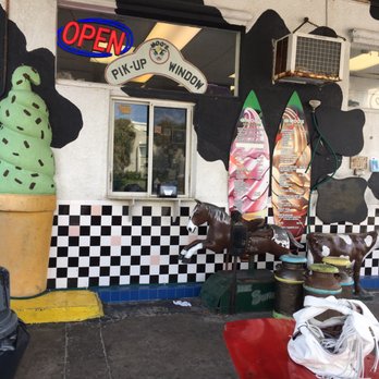 Moo's Soft Serve - Ice Cream & Frozen Yogurt Near Me - Indialantic, Florida