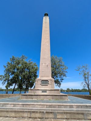 Perry Monument by null