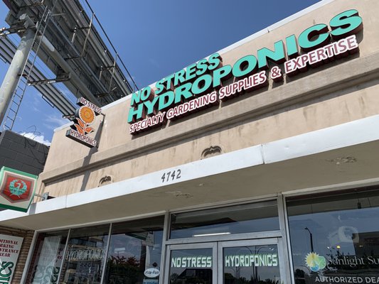 No Stress Hydroponics Sherman Oaks 4742 Woodman Ave Sherman Oaks Ca Hydroponics Equipment Supplies Mapquest