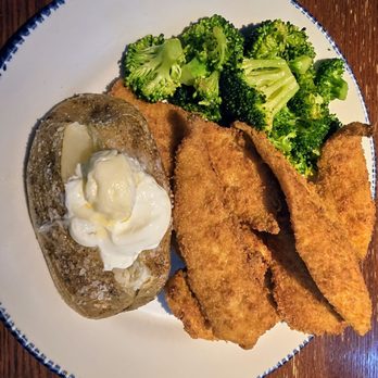Red Lobster - Fried Flounder - Seafood Near Me - Chesterfield, Missouri