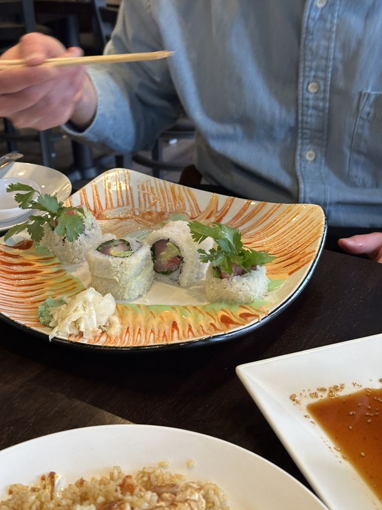 Tokyo Japanese Restaurant & Sushi Bar
