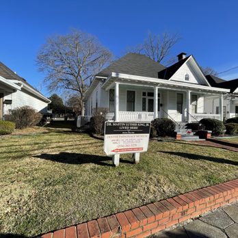 Dexter Parsonage Museum - Museums Near Me - Montgomery, Alabama