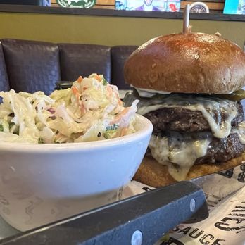 COLD BEERS & CHEESEBURGERS - Updated November 2025 - 404 Photos & 348 ...