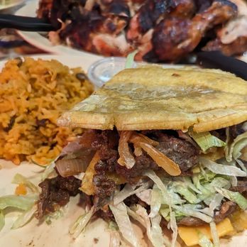 Papa's Cache Sabroso - Latin American Near Me - Chicago, Illinois