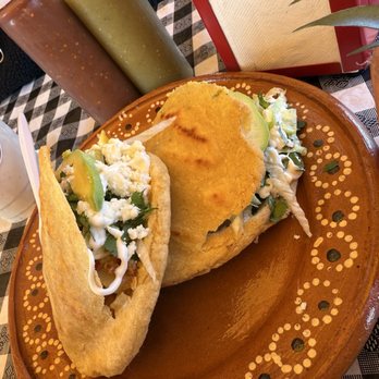 Guisados Greicy - Taco (Bistec con Papas en Salsa Verde) - Food Trucks Near Me - Fresno, California Guisados Greicy - Taco (Bistec con Papas en Salsa Verde) - Food Trucks Near Me - Fresno, California
