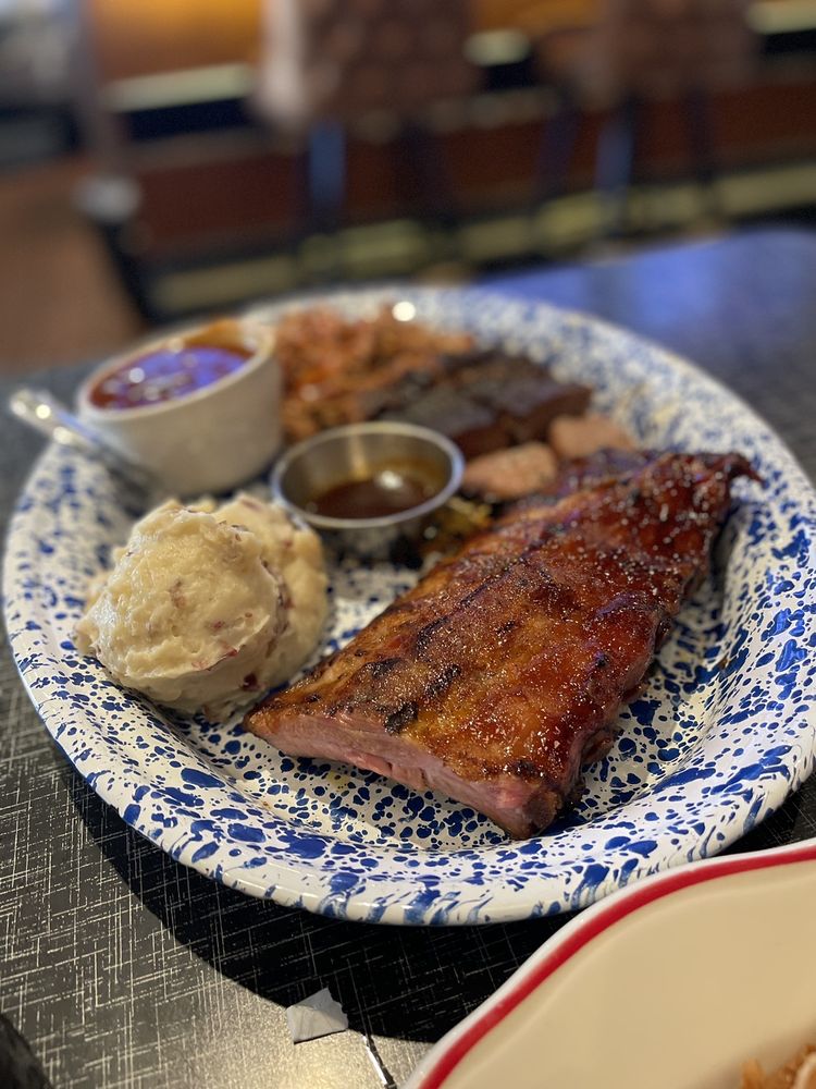 Lucille's Smokehouse Bar-B-Que