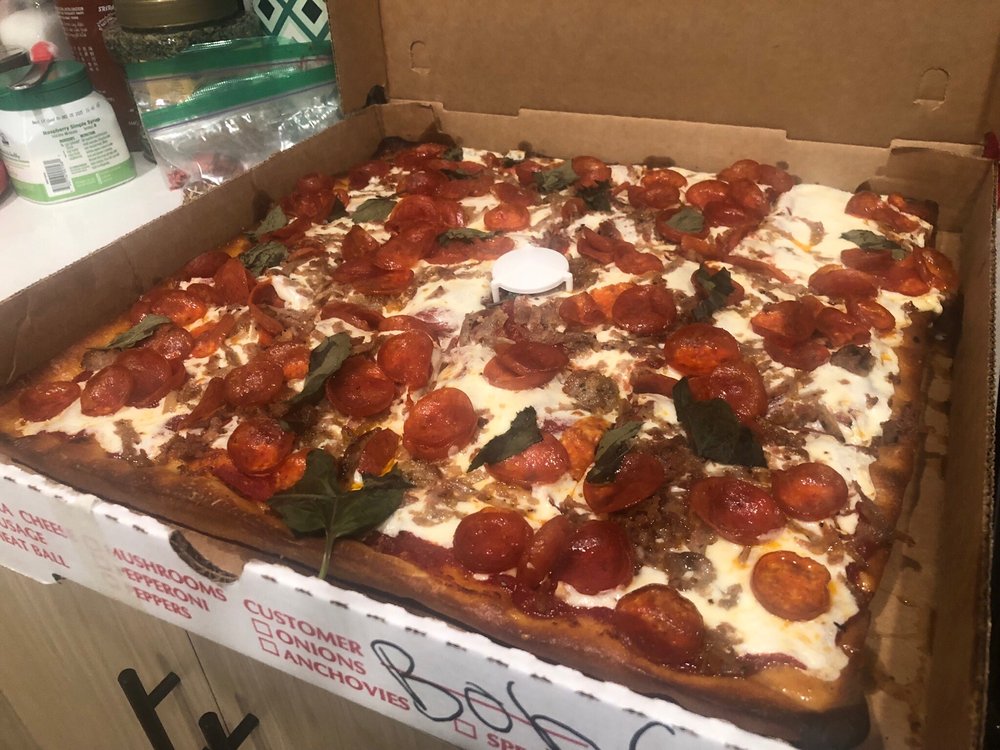 ANTONINO’S PIZZA Updated August 2024 22 Photos & 58 Reviews 224 W