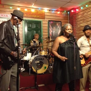 Kingston Mines - Feelin it! - Jazz & Blues Near Me - Chicago, Illinois Kingston Mines - Feelin it! - Jazz & Blues Near Me - Chicago, Illinois