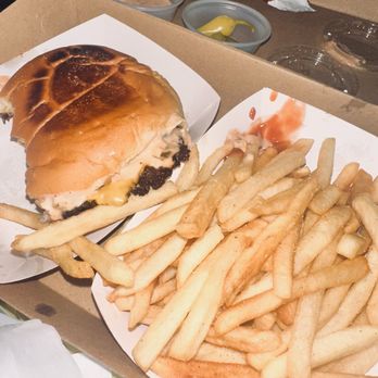 Bougie Burger - Burger and fries - Burgers Near Me - Sherman Oaks, California Bougie Burger - Burger and fries - Burgers Near Me - Sherman Oaks, California