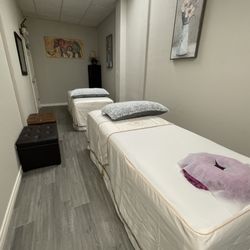 Austin massage studio - Couple room