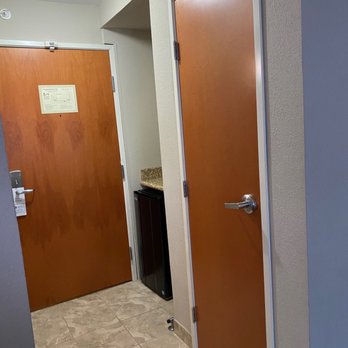Best Western Plus Hyde Park Chicago Hotel - Hotels Near Me - Chicago, Illinois
