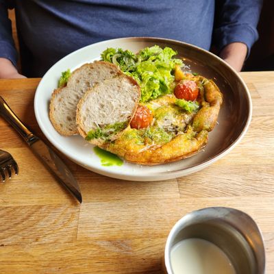 Bardus Bistro by null