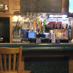 Chase’s Riverside Dining - Bar/beer on tap