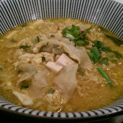 Cafe Andamiro - Spicy veggie Ramen... Slurpalicious!