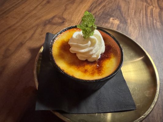 L'Avant-Garde by null