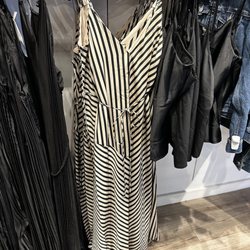 Banana Republic Factory Store