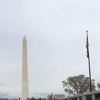 World War II Memorial - Washington memorial from the WWII memorial - Landmarks & Historical Buildings Near Me - Washington, DC, District of Columbia