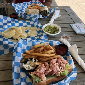 Sully's Wharf - Katch lobster roll  Guacamole and chips  Lemonade  Whiskey and coke  Tuna salad wrap - New American Near Me - Copiague, New York
