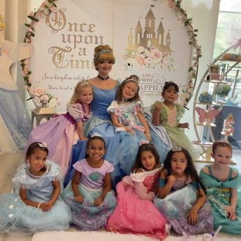 Magical Parties by Gwen - Cinderella posing with the girls! - Party Characters Near Me - Wesley Chapel, Florida Magical Parties by Gwen - Cinderella posing with the girls! - Party Characters Near Me - Wesley Chapel, Florida