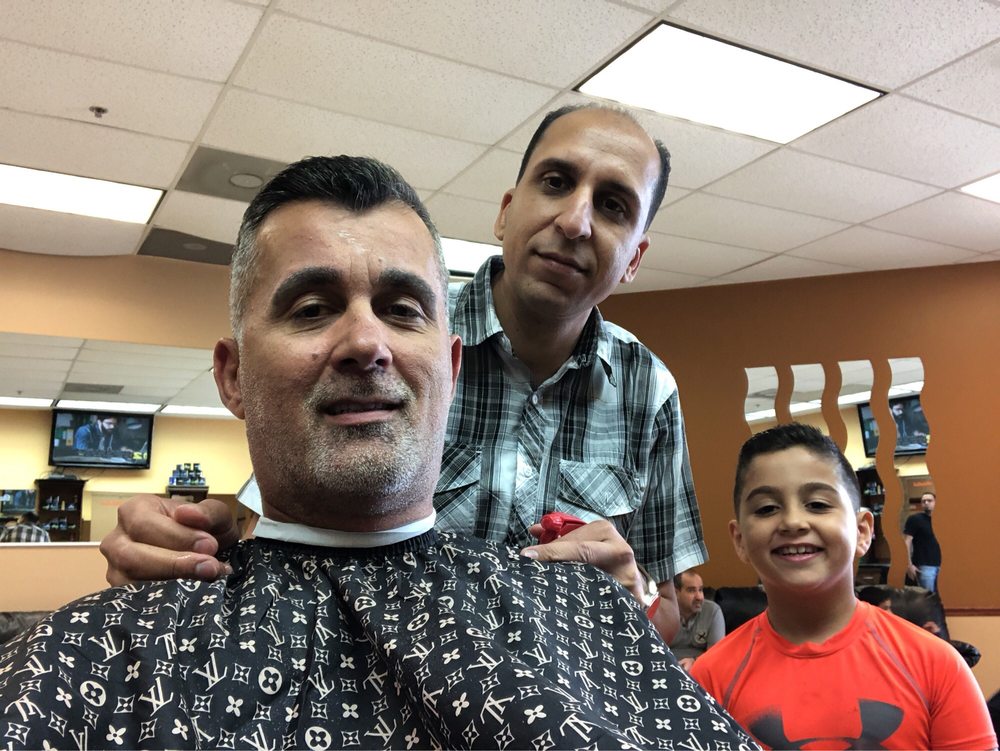5 Star Cuts Salon Logo