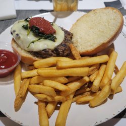 Due Amici - Burger fries