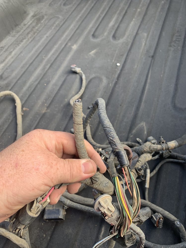 DAVE’S AUTO WRECKING 19 Photos & 41 Reviews 970 Heritage Rd, San