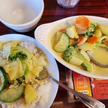 5 R Cha Thai - Yellow Curry with Vegetables (Sorry - I forgot to take the photo before I started eating!) - Thai Near Me - Chandler, Arizona