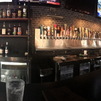 The Hangry Bison - The bar - New American Near Me - Winter Park, Florida