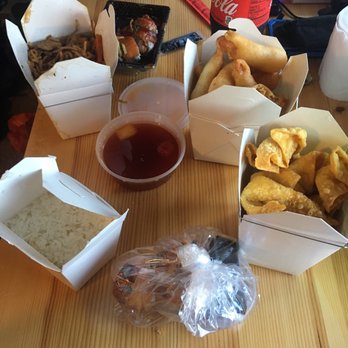 Imperial Palace - Spread of food - Chinese Near Me - North Woodstock, New Hampshire