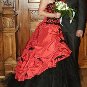 Cindy & Ella - Bridal Near Me - Hamburg, HH