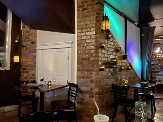 Lewis & Main Restaurant & Bar by null