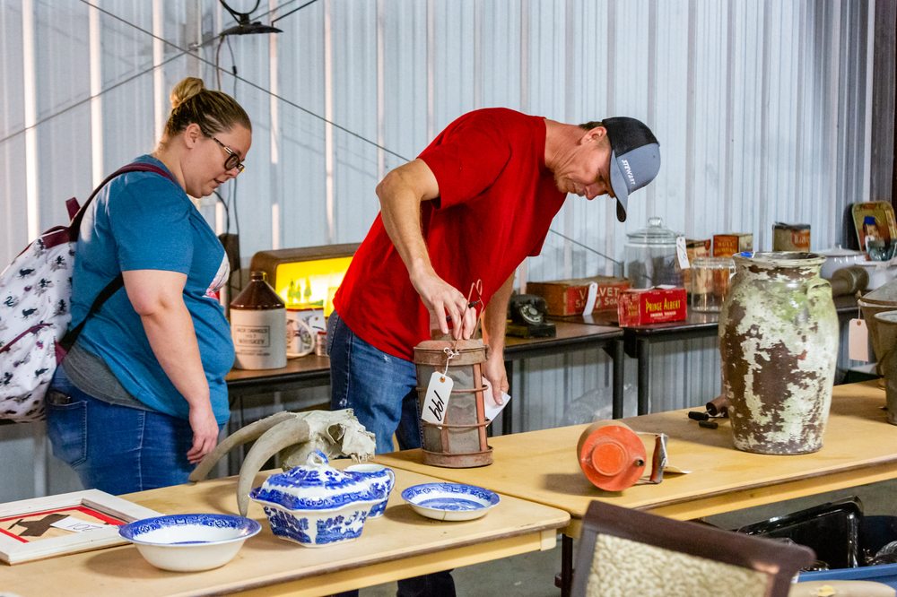 RED DOOR AUCTIONS Updated September 2024 13 Photos 300 W Hwy 80