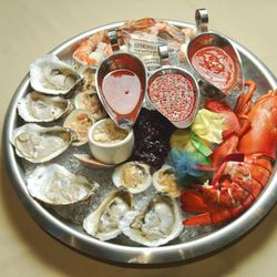 Uncle Jack's Steakhouse - Seafood Platter