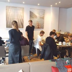 Frühstück im Basic Hotel - HAHN Coffee & Breakfast