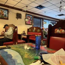 Sol Azteca Mexican Bar & Grill - Inside