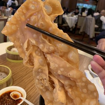 Koi Palace - Honey sauce crispy egg puff, big piece but too sweet - Dim Sum Near Me - Milpitas, California Koi Palace - Honey sauce crispy egg puff, big piece but too sweet - Dim Sum Near Me - Milpitas, California