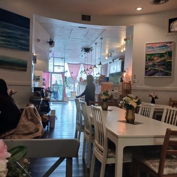 Urban Fork Uptown - Interior - Breakfast & Brunch Near Me - Kingston, New York Urban Fork Uptown - Interior - Breakfast & Brunch Near Me - Kingston, New York