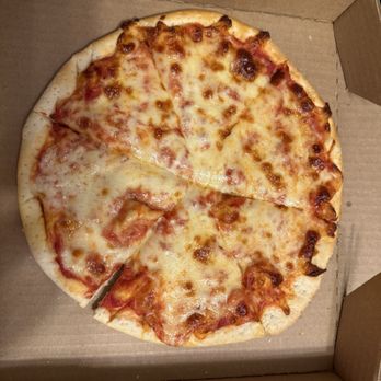 Gianni's Pizza - Small cheese pizza - Pizza Near Me - Pittsfield, Illinois Gianni's Pizza - Small cheese pizza - Pizza Near Me - Pittsfield, Illinois