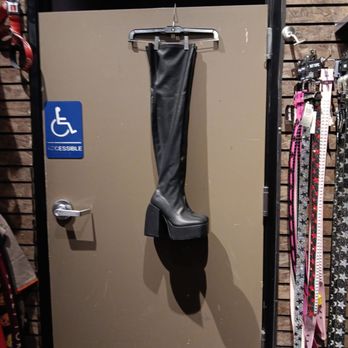 Hot Topic - Boots! - Accessories Near Me - Grapevine, Texas
