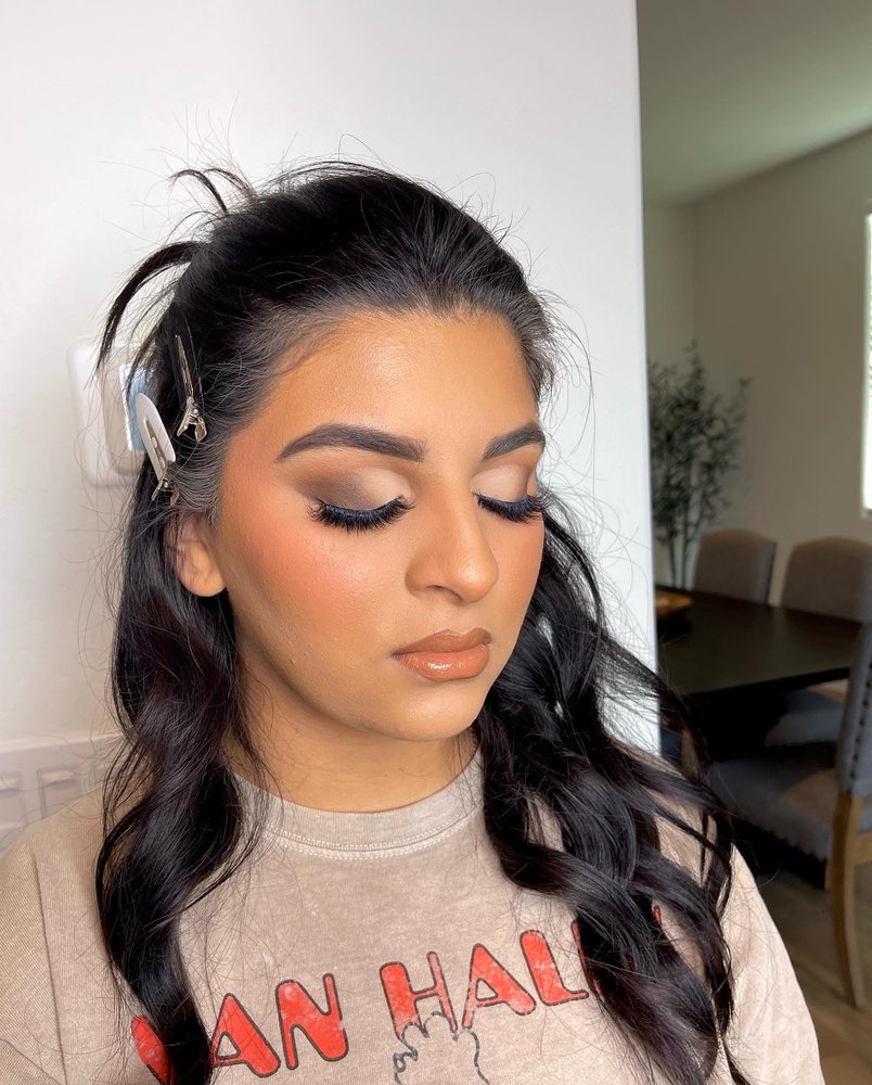 Glam By Gg Logo