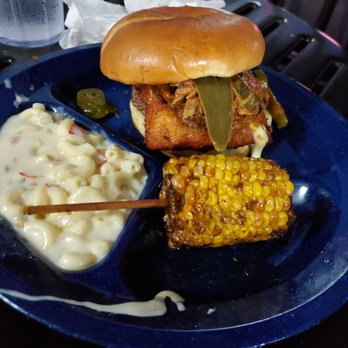 Bennett's Pit Bar-B-Que - Barbeque Near Me - Pigeon Forge, Tennessee