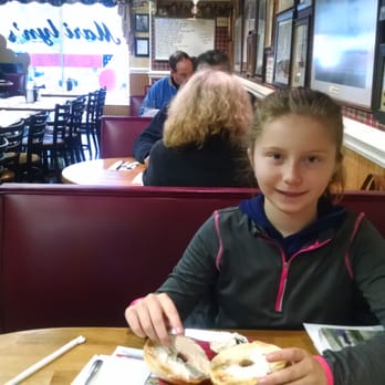 Marilyn's Cafe - Diners Near Me - Chester, New Jersey