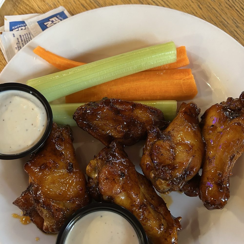 Blue Mountain Brewery - Smoked wings with Thai Chili sauce - Brewpubs Near Me - Afton, Virginia Blue Mountain Brewery - Smoked wings with Thai Chili sauce - Brewpubs Near Me - Afton, Virginia