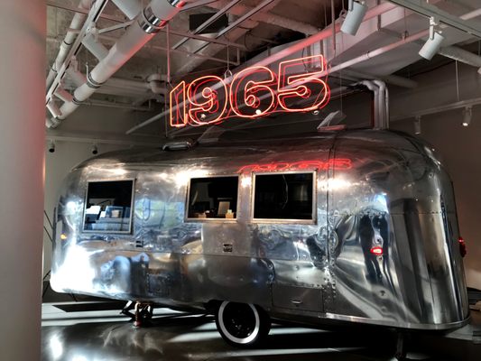 Neon Williams by null