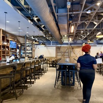 Q39 Midtown - Among the first to be seated at 11 AM opening time - Barbeque Near Me - Kansas City, Missouri